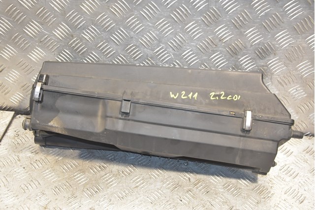 Корпус повітряного фільтра A6460900201 MERCEDES