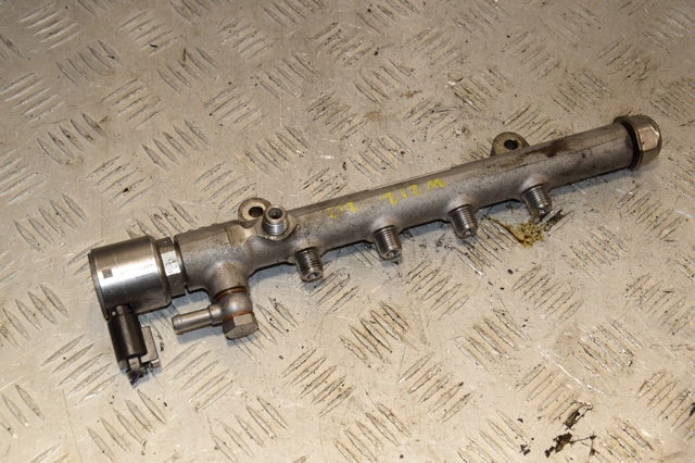Розподільник палива A6510700495 MERCEDES