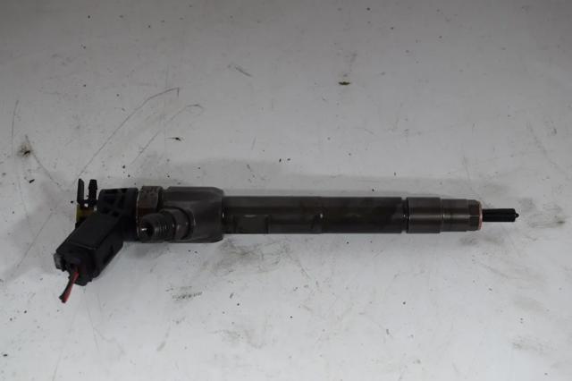 Форсунка дизельна в зборі, розпилювач + тримач A6510703187 MERCEDES