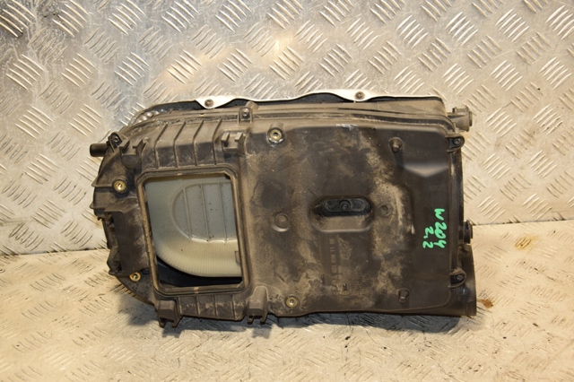 Коробка фільтра A6510901101 MERCEDES
