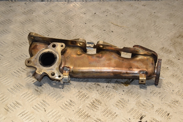 Колектор випускний A6511400909 MERCEDES