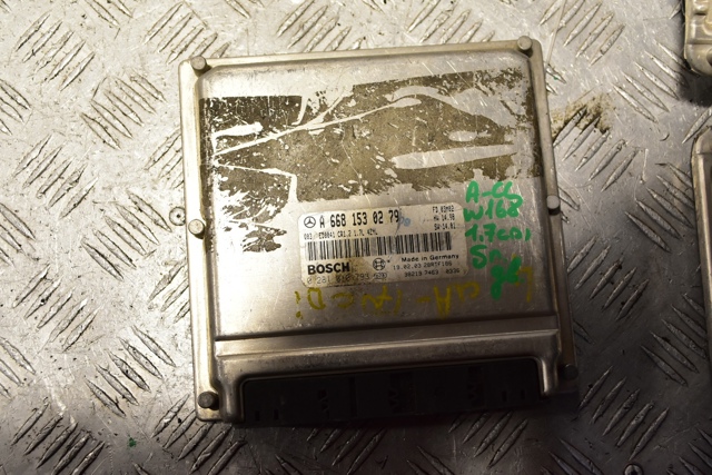 Комп'ютер двигуна A6681530279 MERCEDES