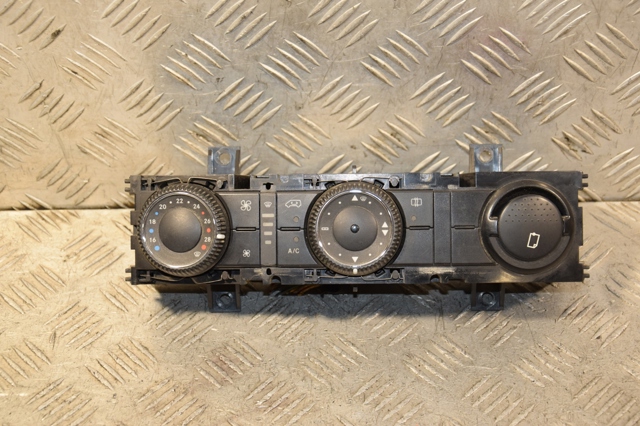 Блок управління кондиціонером A9068301785 MERCEDES
