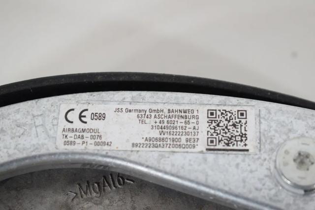 Подушка безпеки водія A9068601900 MERCEDES
