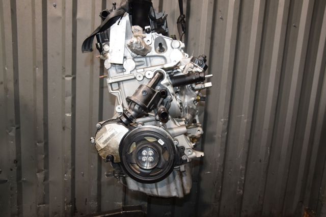 Двигун у зборі B37D15A BMW
