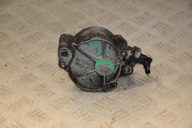 Насос вакуумний D1562A FORD