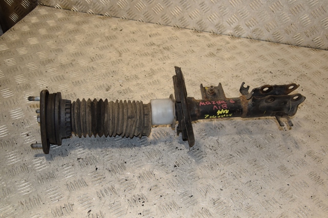DG7R34900 Mazda