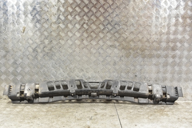 Кронштейн бампера заднього, центральний DQN500011 LAND ROVER