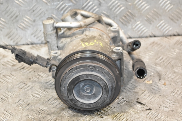 Компресор кондиціонера DV080149 HYUNDAI