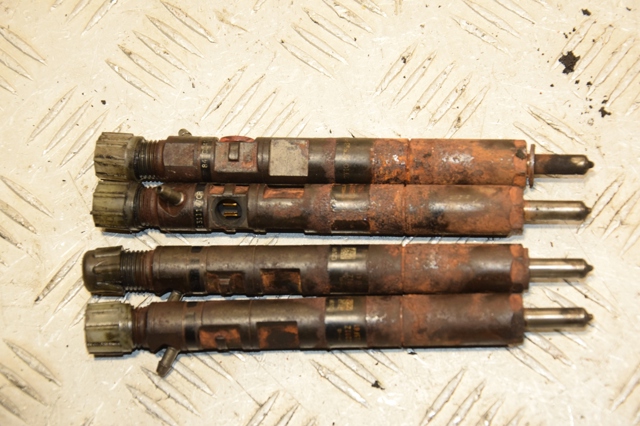 Форсунка вприску палива EJBR02201Z FORD