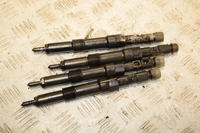 Форсунка інжектора EJDR00504Z FORD