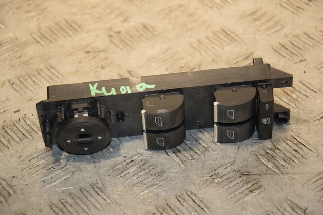 Кнопковий блок керування склопідіймачами передній лівий F1ET14A132CC FORD