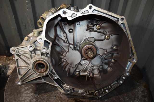Ручна коробка передач F23 OPEL