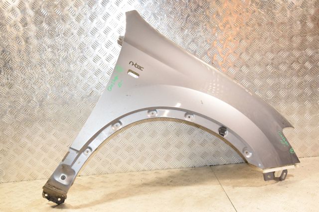 Переднє праве крило F3100BR0MA NISSAN