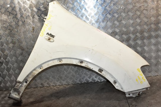 Переднє праве крило F3100BR0MA NISSAN
