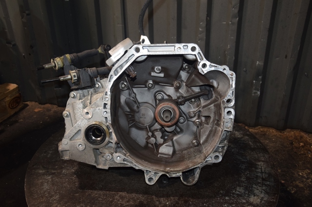 Коробка передач в зборі з головною передачею і диференціалом JH3397 RENAULT
