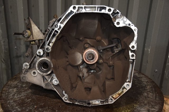 КПП в зборі JR5110 RENAULT