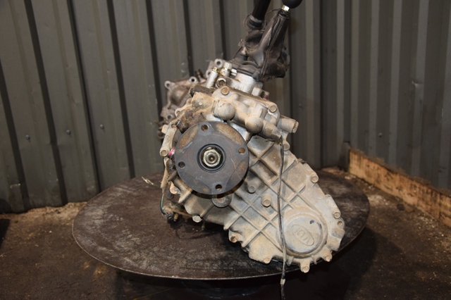 Коробка механіка в зборі K011 HYUNDAI