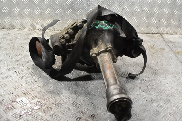 Диференціал передній LR006011 LAND ROVER