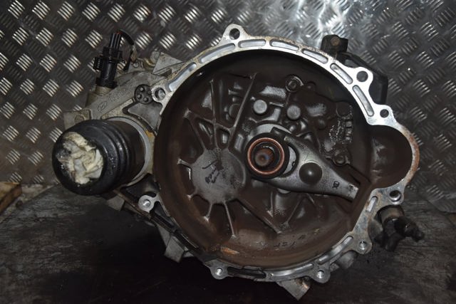Коробка передач в зборі з головною передачею і диференціалом M5CF21 HYUNDAI