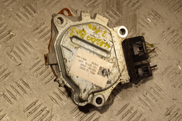 Регулятор фаз газорозподілу PE01124Z0C MAZDA