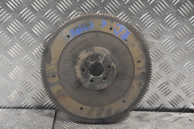 Маховик двигуна R90232334 OPEL