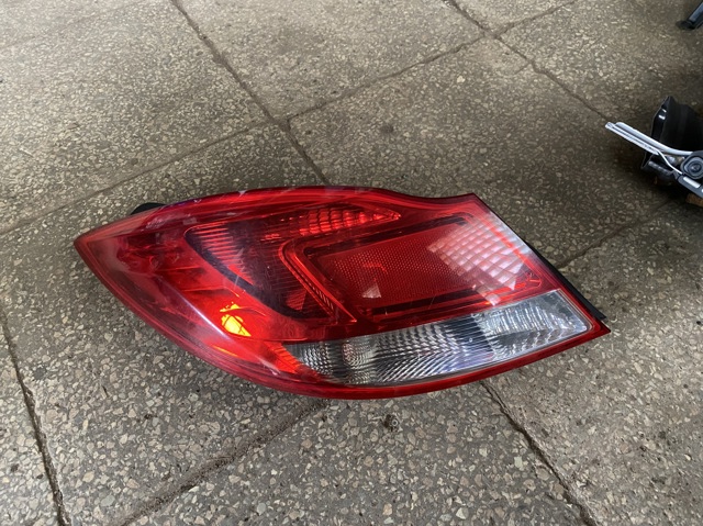 Ліхтар задній правий 168348 OPEL