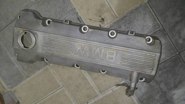 Кришка клапанів 11121739645 BMW