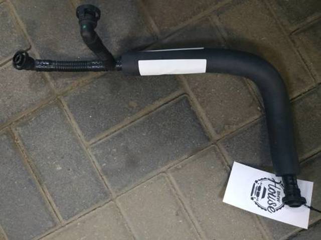 Трубка відводу картерних газів 11157559528 BMW