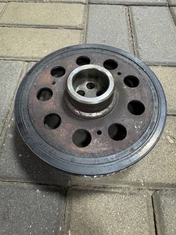 Шків колінвала (демпфер ) 11238512072 BMW