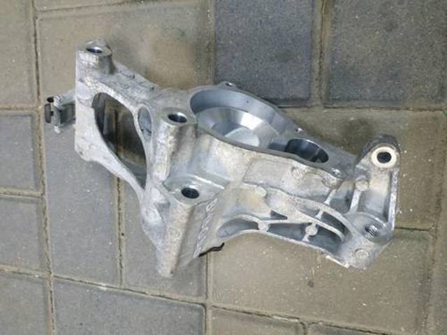 Помпа водяна, (насос) охолодження, в зборі з корпусом 11517644809 BMW