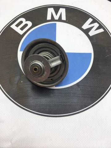 Водяна помпа термостата 11532243126 BMW