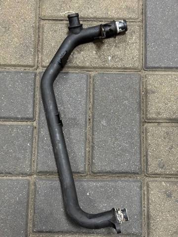 Шланг/патрубок системи охолодження 11532246689 BMW