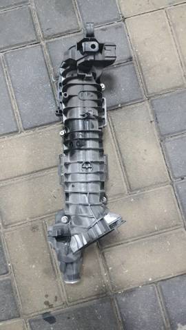 Колектор впускний 11617807991 BMW