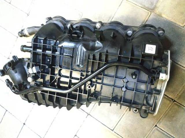 Колектор впускний 11618603914 BMW
