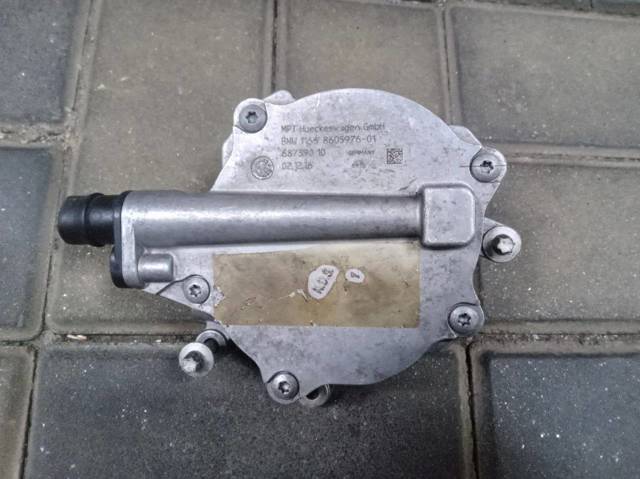 Насос вакуумний 11668605976 BMW
