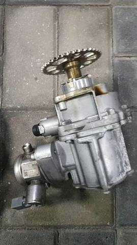 Насос вакуумний 11668618897 BMW
