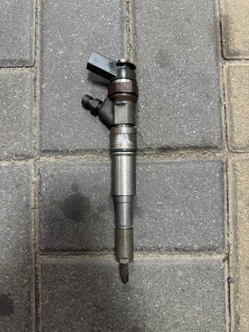Форсунка паливна 13537790629 BMW