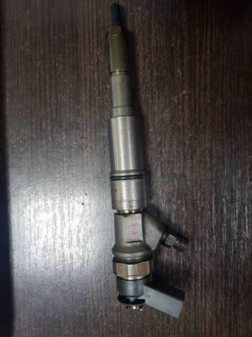 Форсунка вприску палива 13537794652 BMW