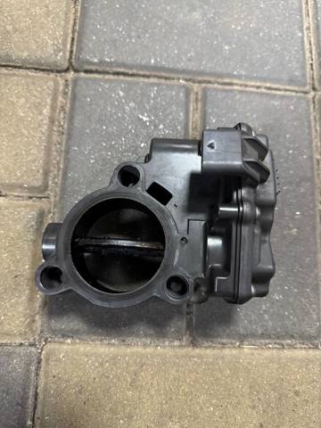 Блок дросельної заслінки 13548512452 BMW