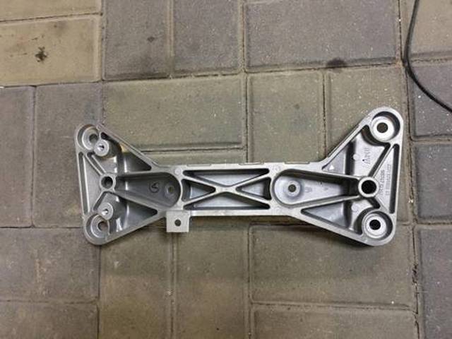 Кріплення коробки передач 22326796605 BMW