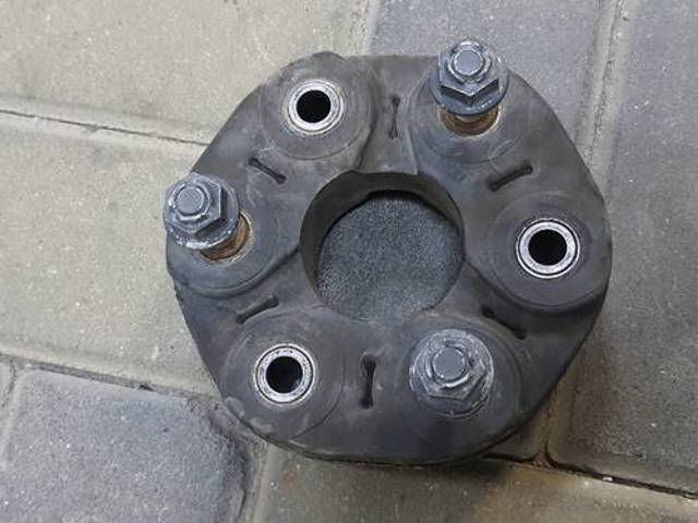 Муфта кардана еластична, передня 26117546426 BMW