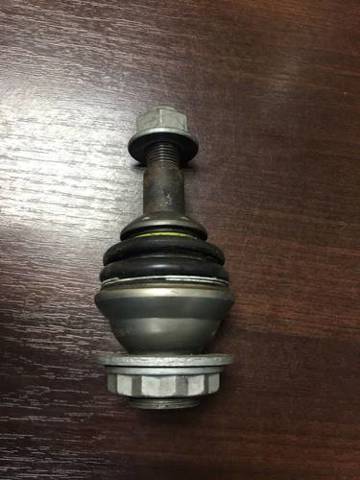 Кульова опора, нижня 31106852536 BMW