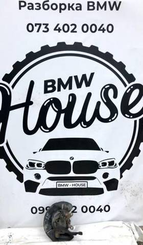 Цапфа поворотна права 31211142086 BMW