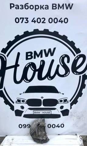 Кулак поворотний передній правий 31216753462 BMW