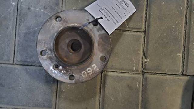 Маточини передніх коліс 31226765601 BMW