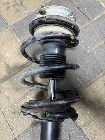 Пружина передня 31331093068 BMW