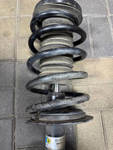 Пружина передня 31336750331 BMW