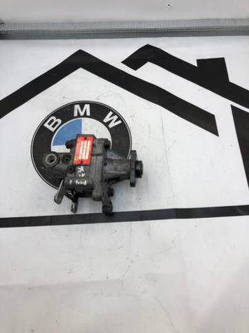 Насос рульового механізму 32411141516 BMW