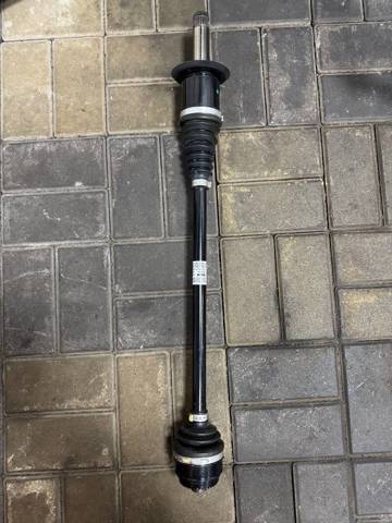 Напіввісь задня 33209884793 BMW